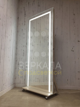 Гримерное зеркало с LED подсветкой на подставке 190х80