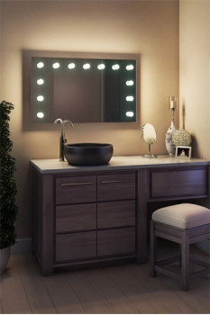 Зеркало в ванную комнату с подсветкой лампочками Лиана